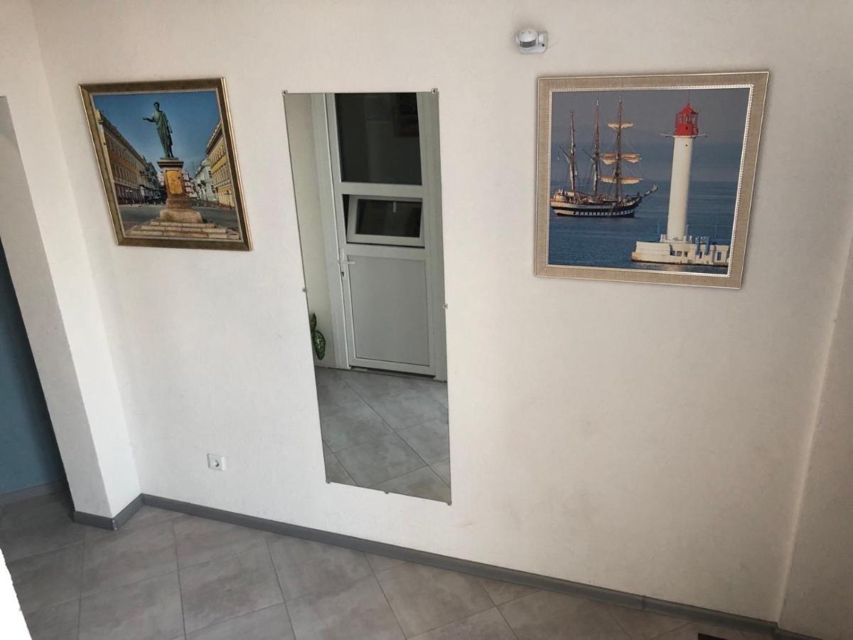 Апартаменти Біля Моря Odessa Esterno foto